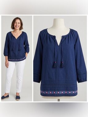 Vineyard Vines Navy Embroidered Peasant Boho Top V-Neck Tassel Tie Size Medium